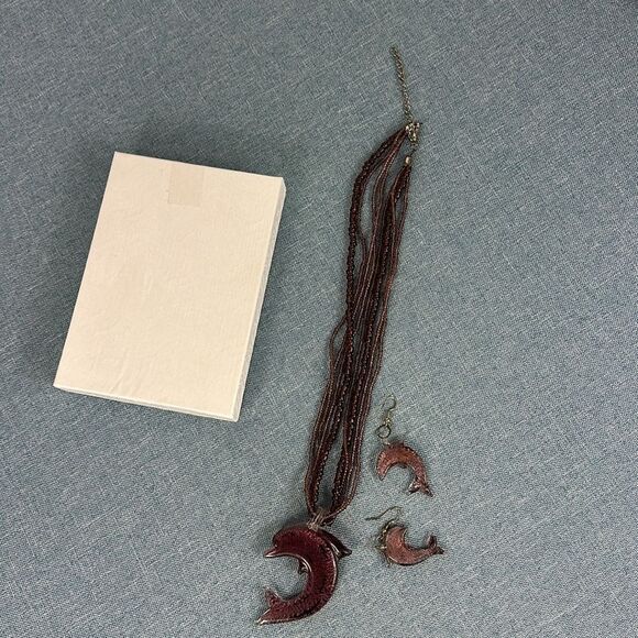 Dolphins Earrings And Necklace Set - Picture 4 of 5